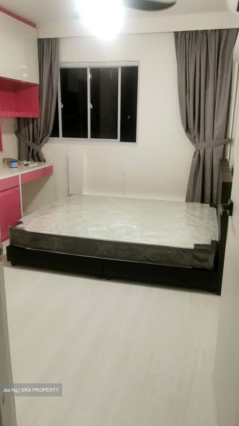 Blk 411 Pandan Gardens (Jurong East), HDB 3 Rooms #550979581